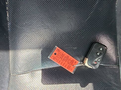 Used 2013 Lexus IS 250 w/ Premium Pkg Value Edition RWD image 27