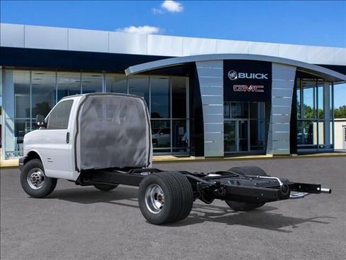 New 2025 GMC Savana 3500 w/ Power Convenience Package image 3