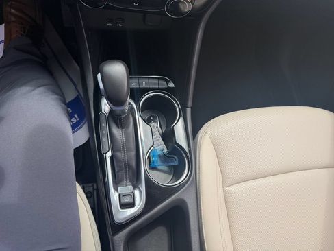 Used 2024 Buick Encore GX Sport Touring AWD/4WD image 21
