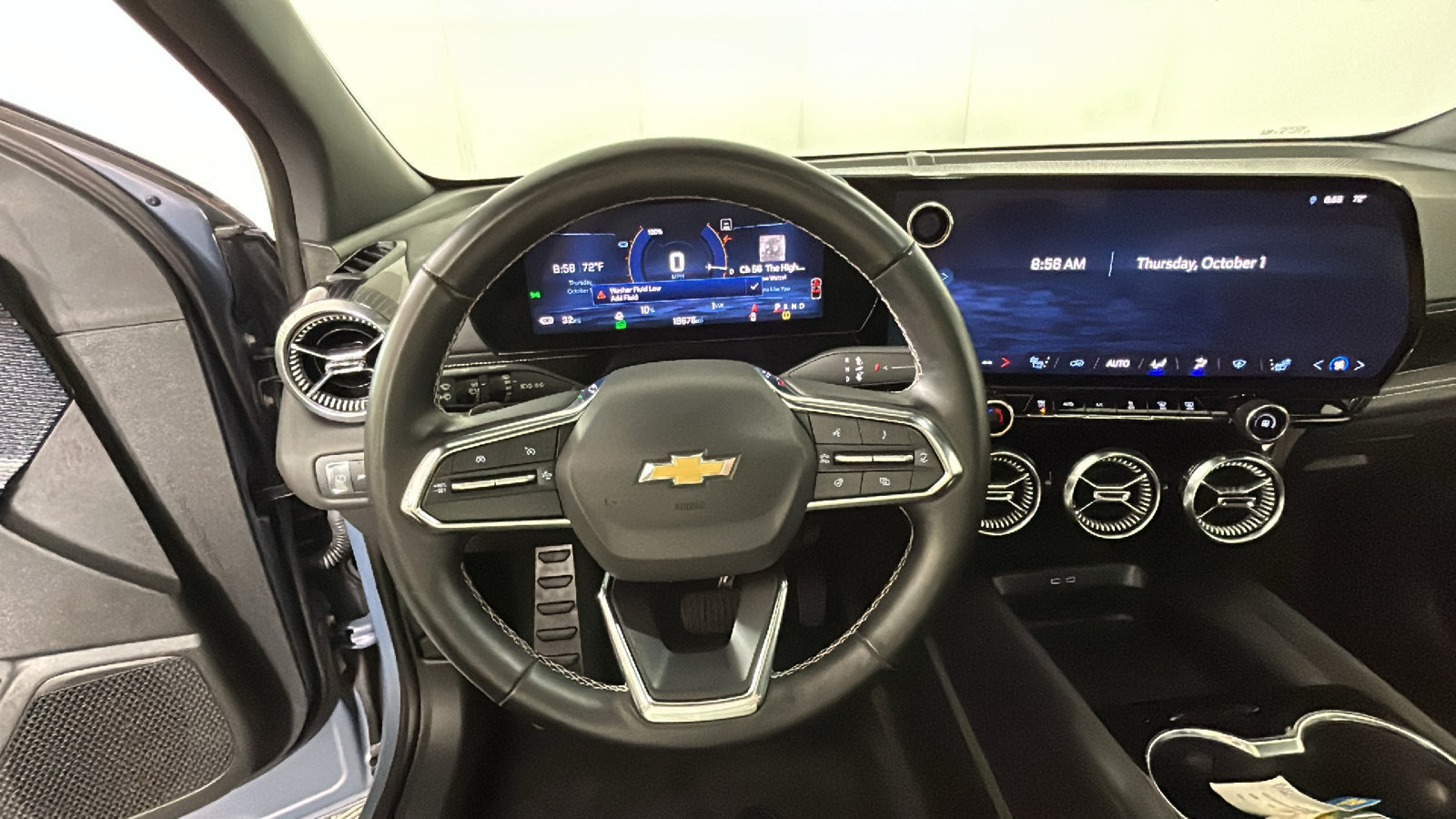 Used 2024 Chevrolet Blazer EV LT AWD/4WD image 18