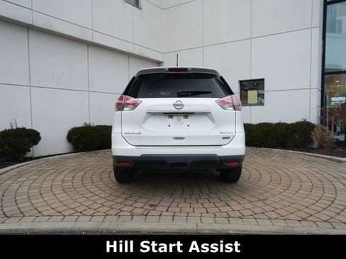 Used 2014 Nissan Rogue SV image 20