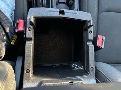 Used 2021 Jeep Wrangler Unlimited Sport image 22