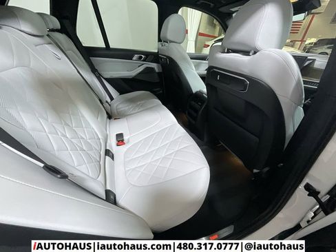 Used 2024 BMW X5 xDrive50e w/ Premium Package image 22