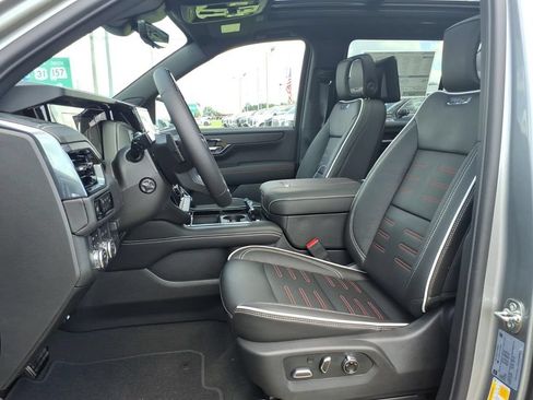 New 2026 GMC Yukon AT4 Ultimate AWD/4WD image 11