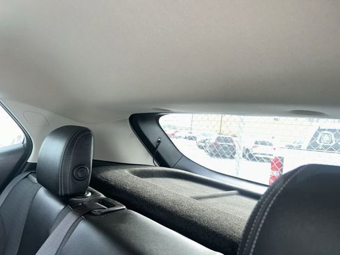 Used 2023 Buick Encore GX Select image 12