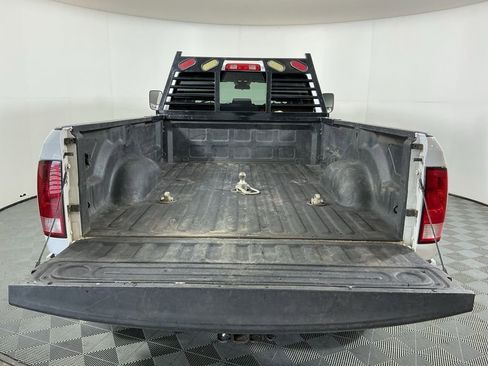 Used 2018 RAM 3500 Tradesman w/ Chrome Appearance Group image 20