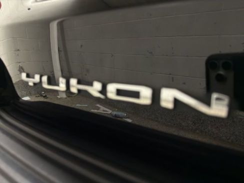 Used 2021 GMC Yukon Denali AWD/4WD image 31