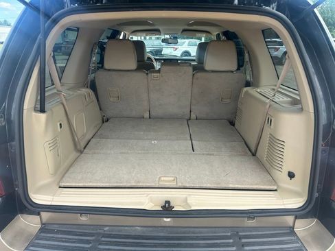 Used 2014 Ford Expedition XLT w/ Equipment Group 202A AWD/4WD image 22