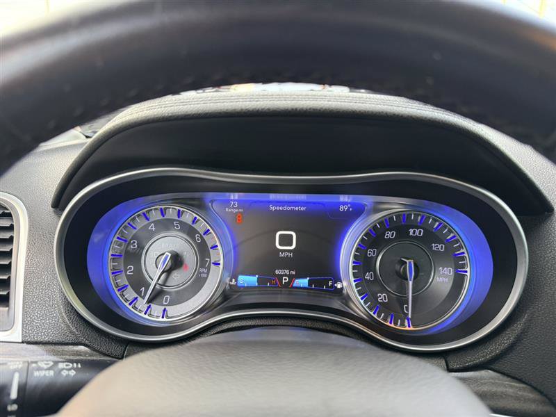 Used 2016 Chrysler 300 Limited RWD image 35