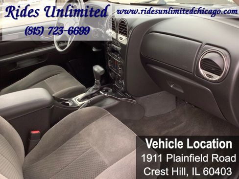 Used 2007 GMC Envoy SLE image 32