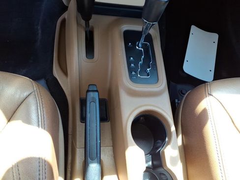 Used 2017 Jeep Wrangler Unlimited Sahara w/ Connectivity Group image 22