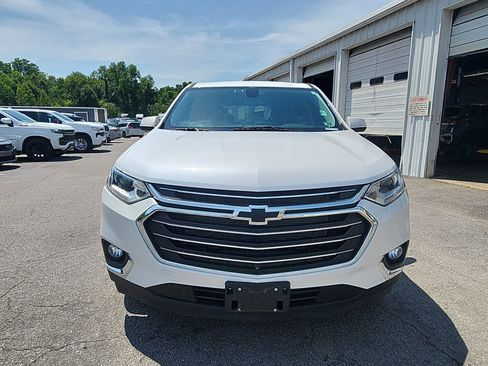 Used 2021 Chevrolet Traverse LT w/ LT Premium Package FWD image 7