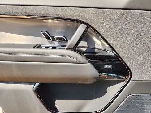 New 2026 Land Rover Range Rover Sport SE AWD/4WD image 16