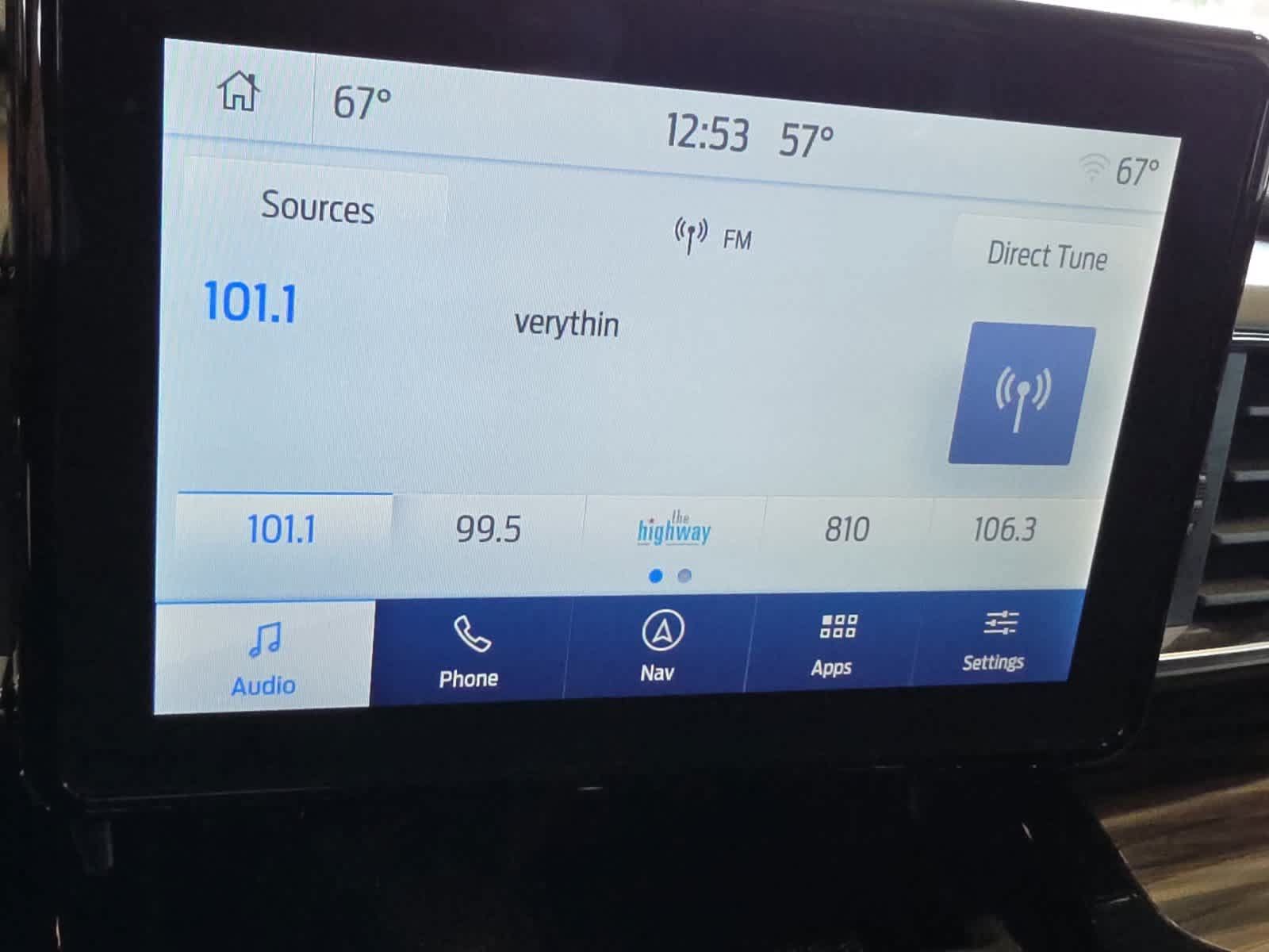 Used 2024 Ford Explorer Limited w/ Equipment Group 301A AWD/4WD image 29