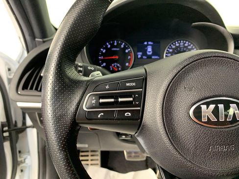 Used 2021 Kia Stinger GT image 19