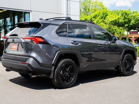 Used 2022 Toyota RAV4 XLE w/ XLE Grade Weather Package AWD/4WD image 6