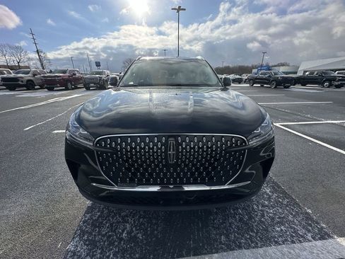 Used 2025 Lincoln Aviator Reserve AWD/4WD image 28