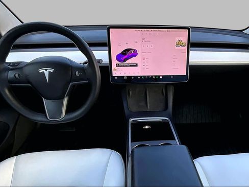 Used 2021 Tesla Model 3 Standard Range Plus RWD image 14