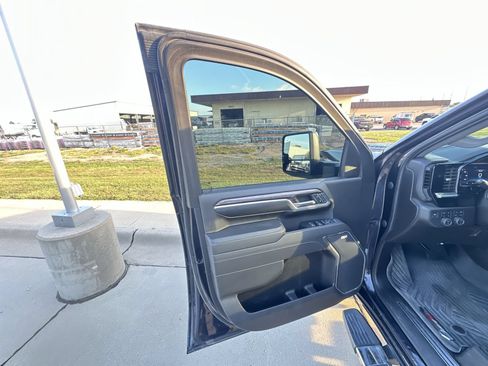 Certified 2024 Chevrolet Silverado 2500 LTZ w/ LTZ Plus Package AWD/4WD image 22