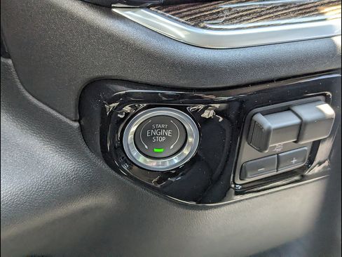 New 2026 GMC Sierra 1500 Elevation w/ Elevation Select Package AWD/4WD image 22