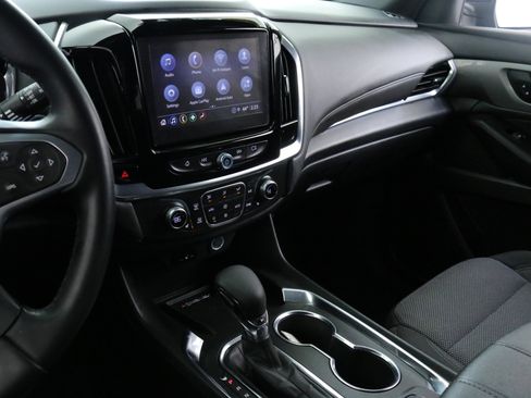Used 2023 Chevrolet Traverse LT w/ LPO, Floor Liner Package image 18