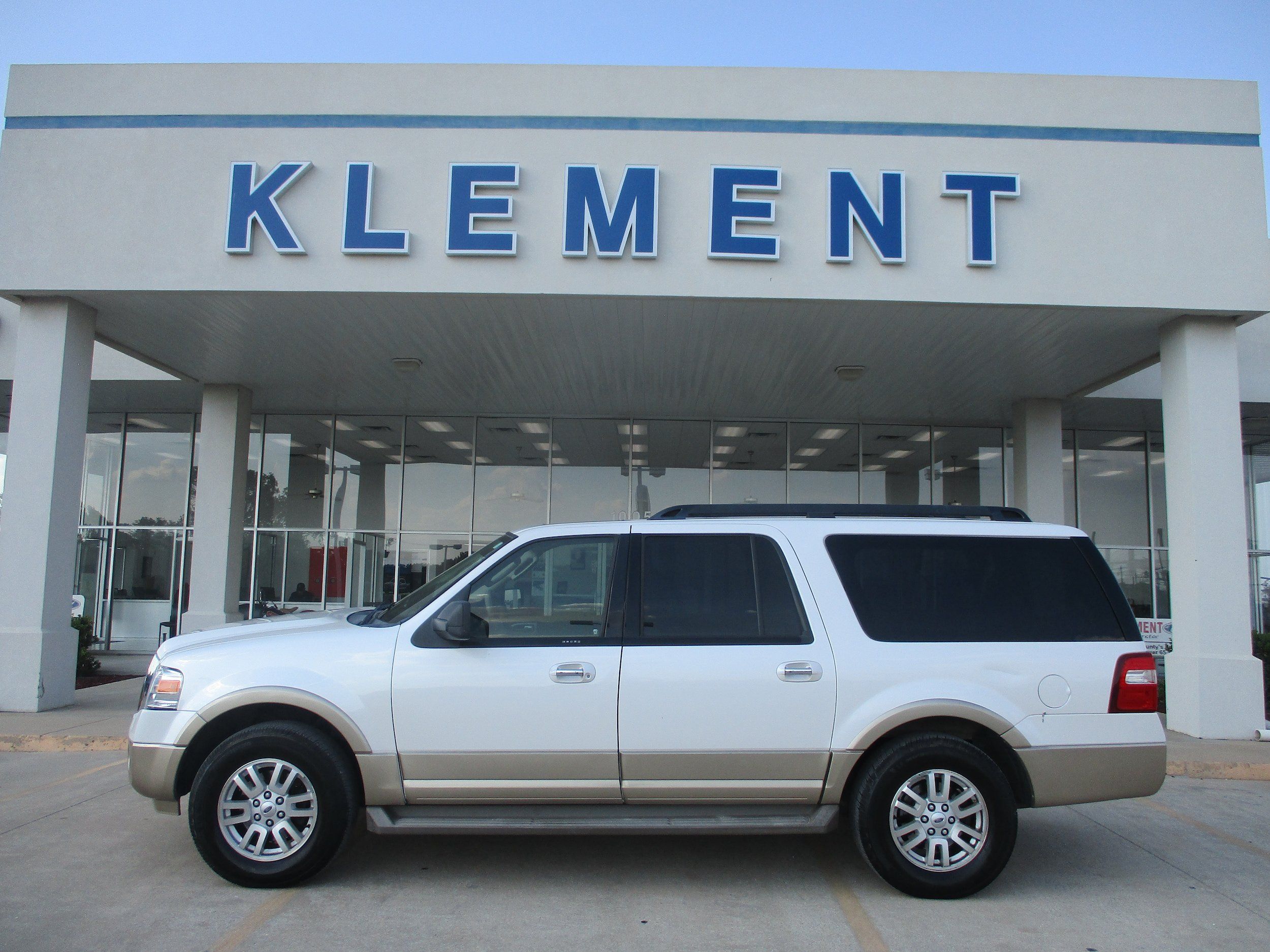 Used 2011 Ford Expedition EL XLT w/ 202A Rapid Spec Order Code RWD image 1