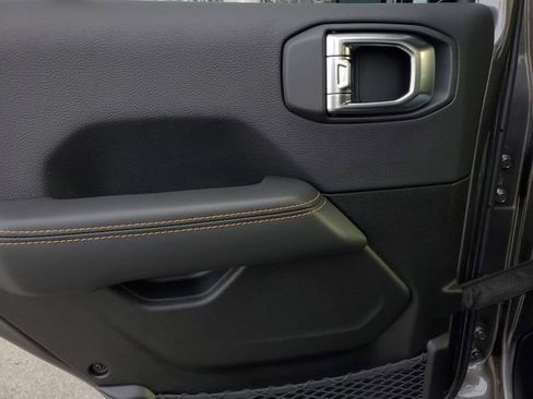 New 2026 Jeep Gladiator Sport image 16