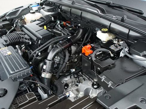 Certified 2025 Lincoln Nautilus Reserve AWD/4WD image 45