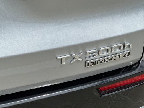 Used 2025 Lexus TX 500h AWD w/ Technology Package image 28