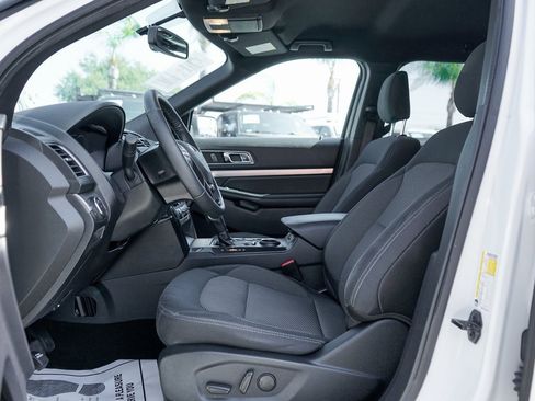 Used 2019 Ford Explorer XLT w/ Equipment Group 201A image 17