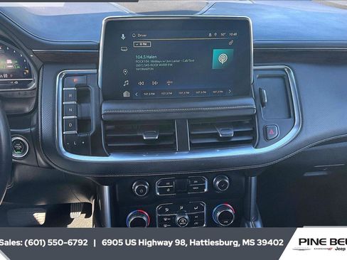 Used 2023 Chevrolet Suburban Premier AWD/4WD image 23
