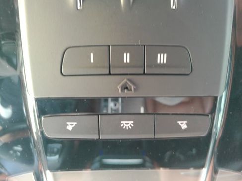 Used 2021 Maserati Levante AWD/4WD image 53