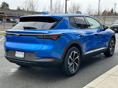 New 2026 Chevrolet Equinox EV LT image 5