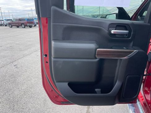 Used 2021 Chevrolet Silverado 1500 RST image 16