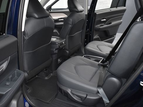 Used 2025 Toyota Grand Highlander AWD Hybrid image 13