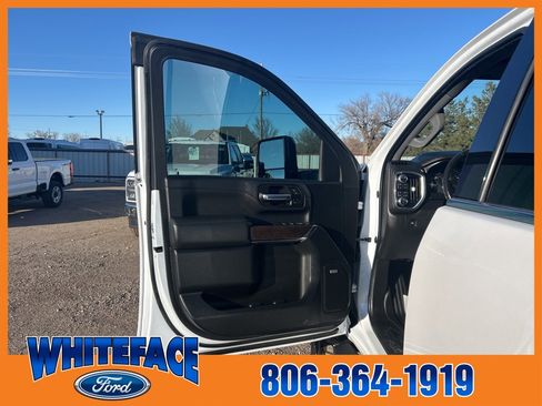 Used 2021 GMC Sierra 3500 Denali w/ Denali Ultimate Package image 15