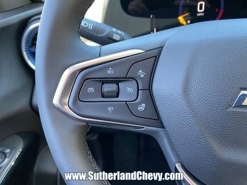 New 2026 Chevrolet Trax LT w/ Sunroof Package FWD image 19