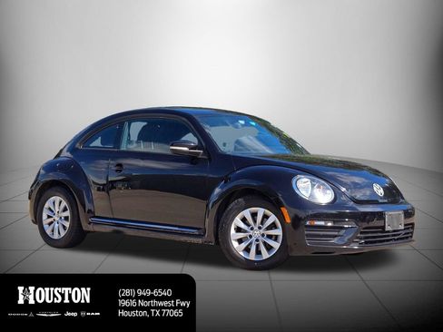 Used 2019 Volkswagen Beetle 2.0T S FWD image 3