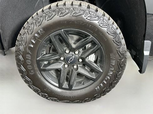 New 2026 Chevrolet Silverado 1500 Custom Trail Boss AWD/4WD image 31