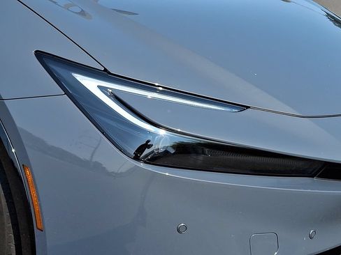 Used 2024 Toyota Prius Prime FWD image 9