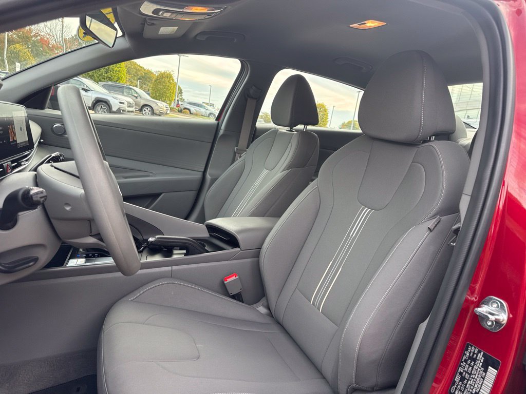 Used 2024 Hyundai Elantra SEL FWD image 10