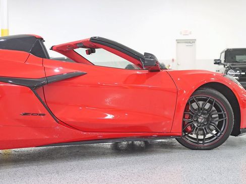 Used 2023 Chevrolet Corvette Z06 RWD image 13