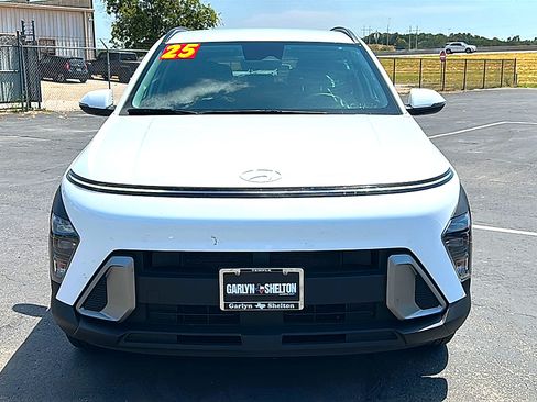 Used 2025 Hyundai Kona SEL FWD image 11