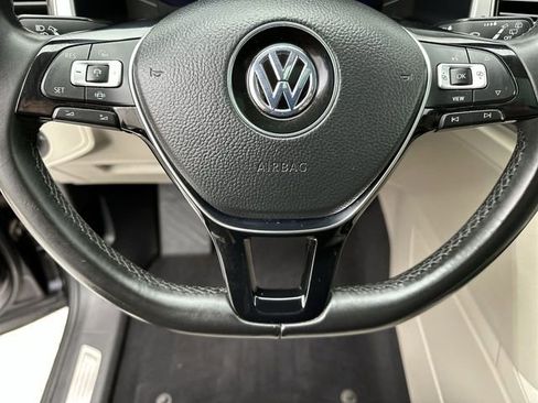 Used 2019 Volkswagen Atlas SEL Premium image 14