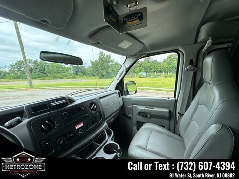 Used 2012 Ford E-350 and Econoline 350 Super Duty RWD image 18