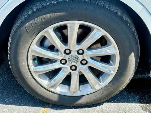 Used 2019 Buick Envision Essence FWD image 20