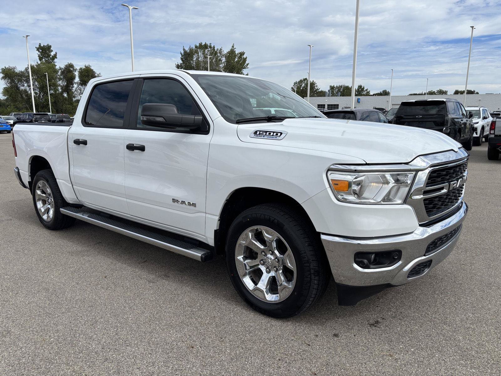 Used 2023 RAM 1500 Big Horn AWD/4WD image 7