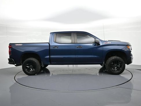 Used 2023 Chevrolet Silverado 1500 Custom Trail Boss AWD/4WD image 5