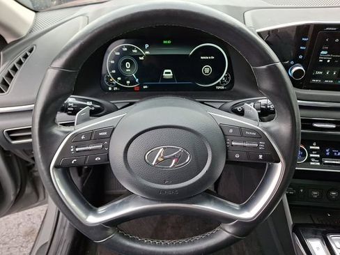 Used 2022 Hyundai Sonata Limited w/ Preferred Accessory Package image 19