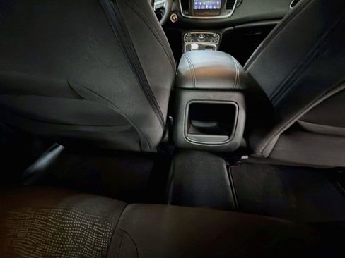 Used 2016 Chrysler 200 Limited w/ Anniversary Edition FWD image 30